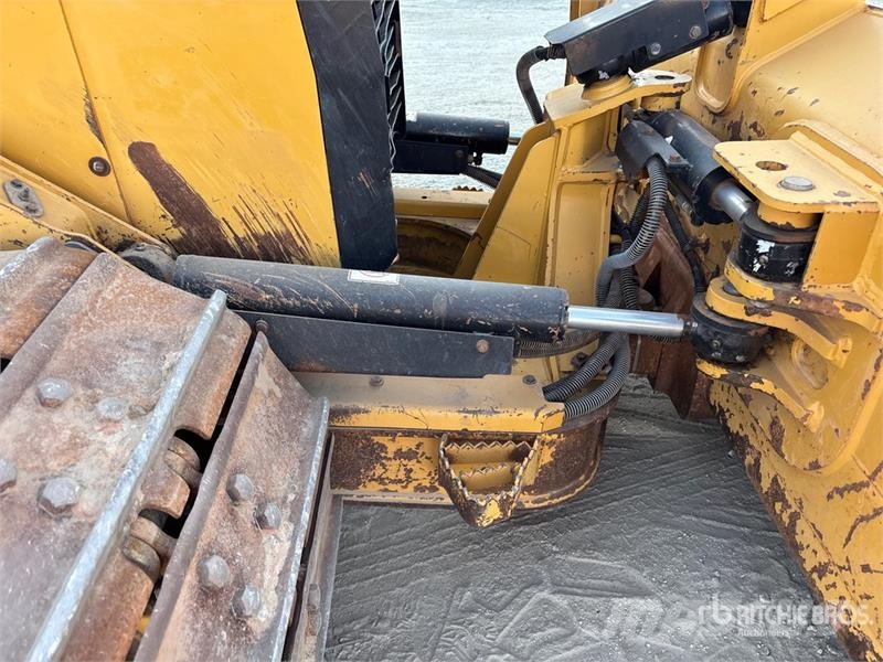 CAT D5K2 LGP Buldooserid