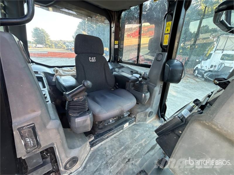 CAT D5K2 LGP Buldooserid
