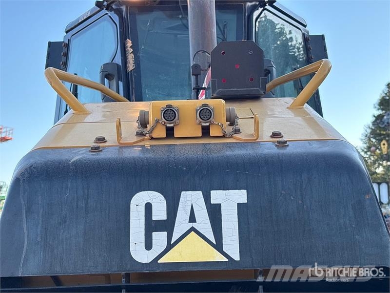 CAT D5K2 LGP Buldooserid