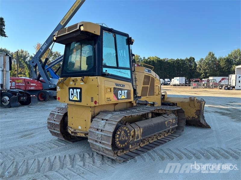CAT D5K2 LGP Buldooserid
