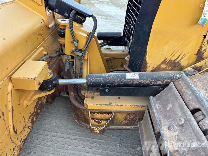 CAT D5K2 LGP Buldooserid