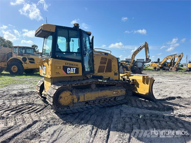 CAT D5K2 LGP 크롤러 도저