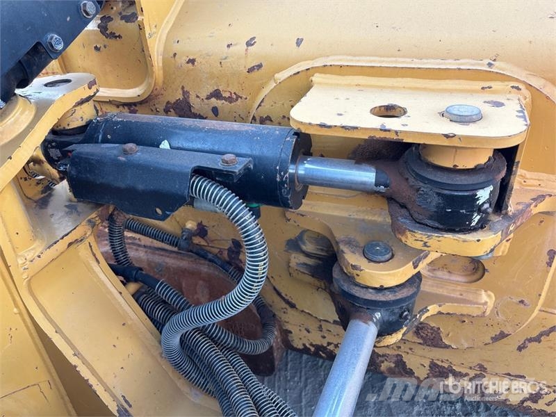 CAT D5K2 LGP Buldooserid