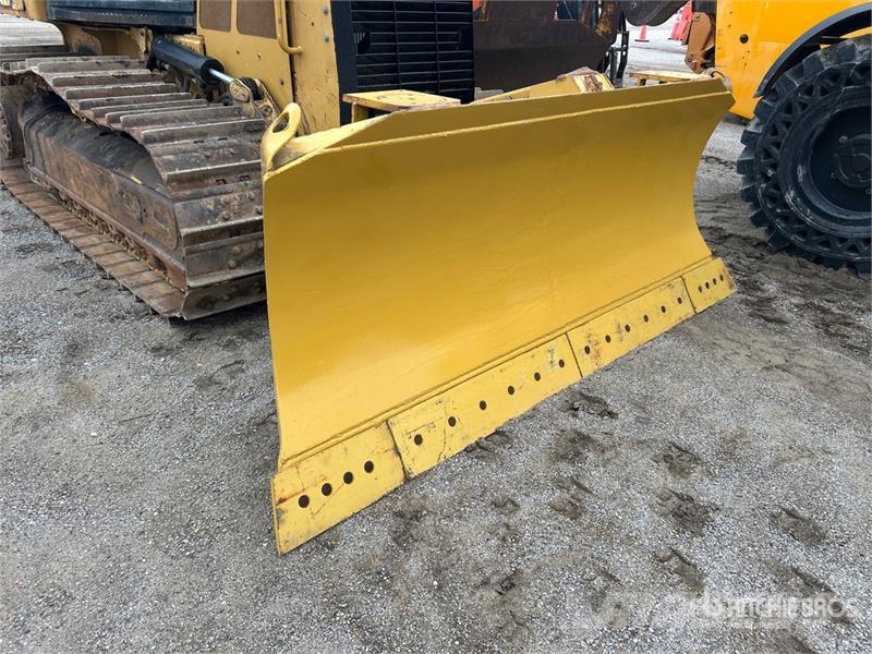 CAT D5K2 XL Buldožeri guseničari