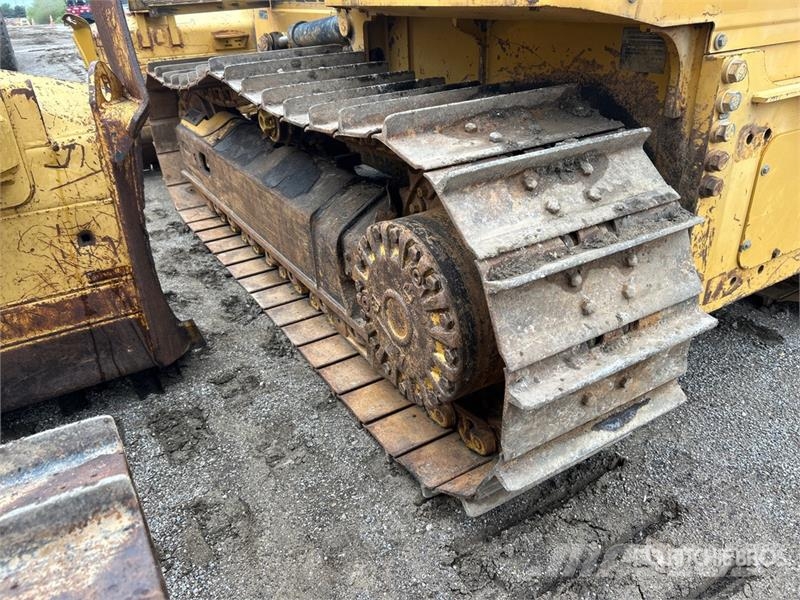 CAT D5K2 XL Buldožeri guseničari