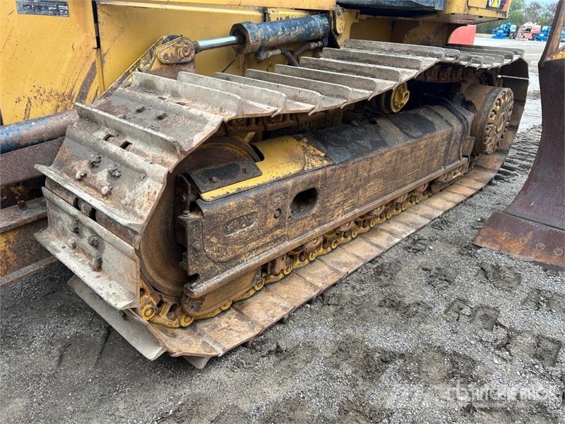 CAT D5K2 XL Buldožeri guseničari