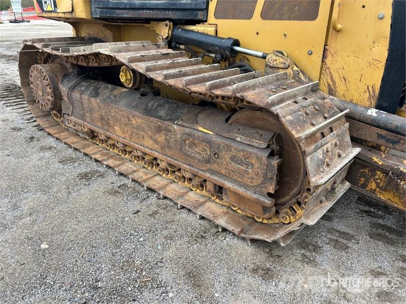 CAT D5K2 XL Buldožeri guseničari