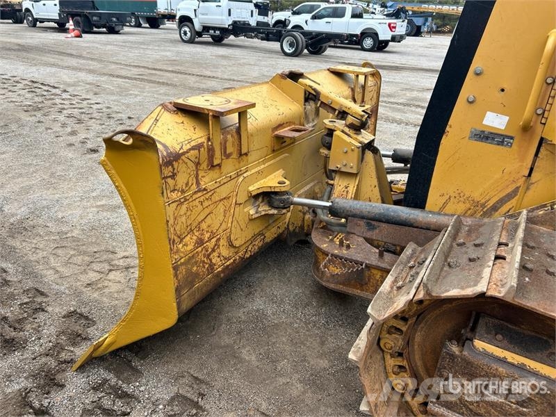 CAT D5K2 XL Buldožeri guseničari