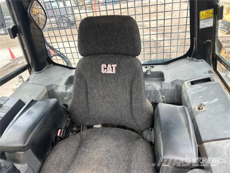 CAT D5K2 XL Buldožeri guseničari