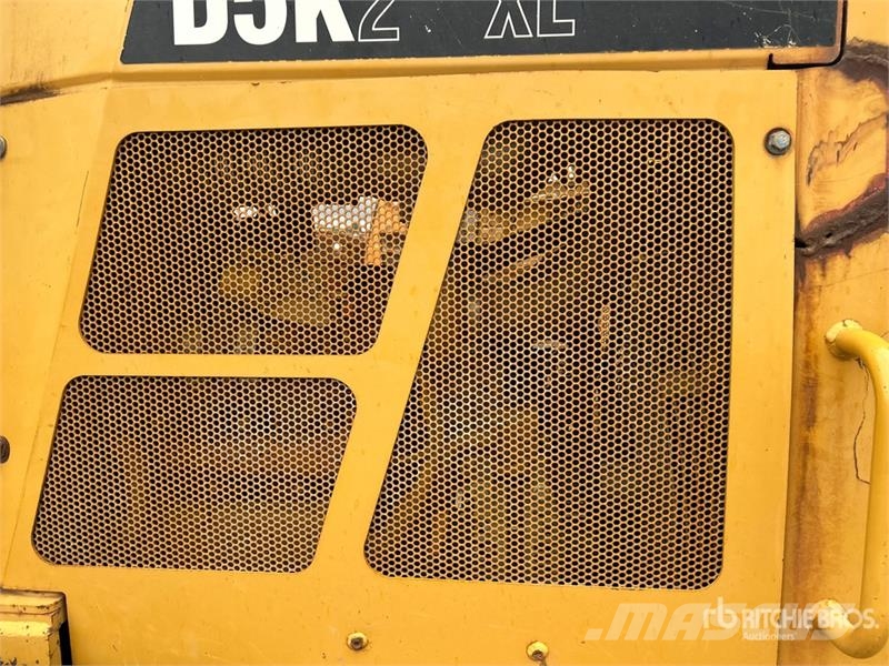 CAT D5K2 XL Buldožeri guseničari