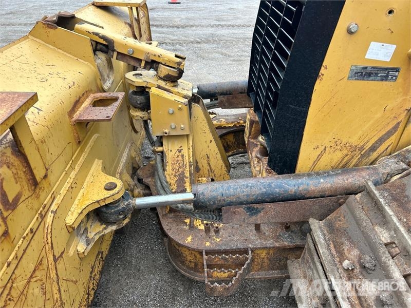 CAT D5K2 XL Buldožeri guseničari