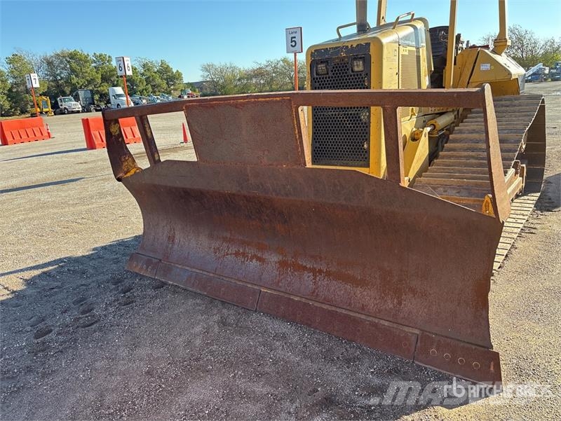 CAT D5N XL Buldožeri guseničari