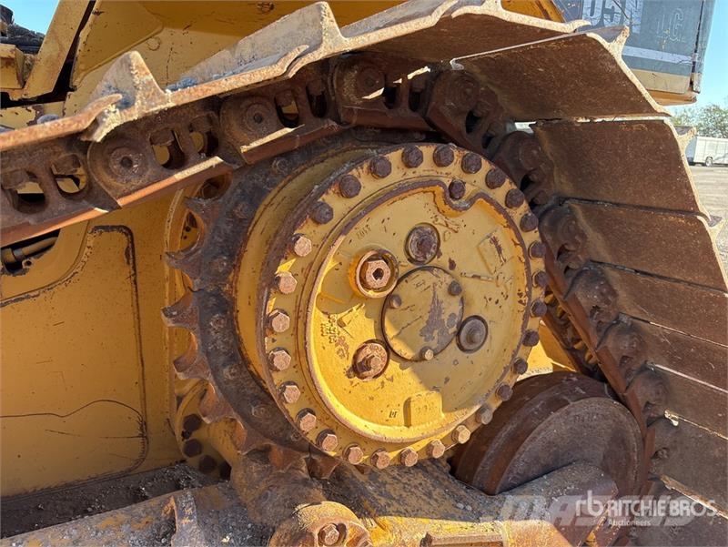 CAT D5N XL Buldožeri guseničari