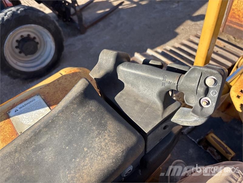 CAT D5N XL Buldožeri guseničari