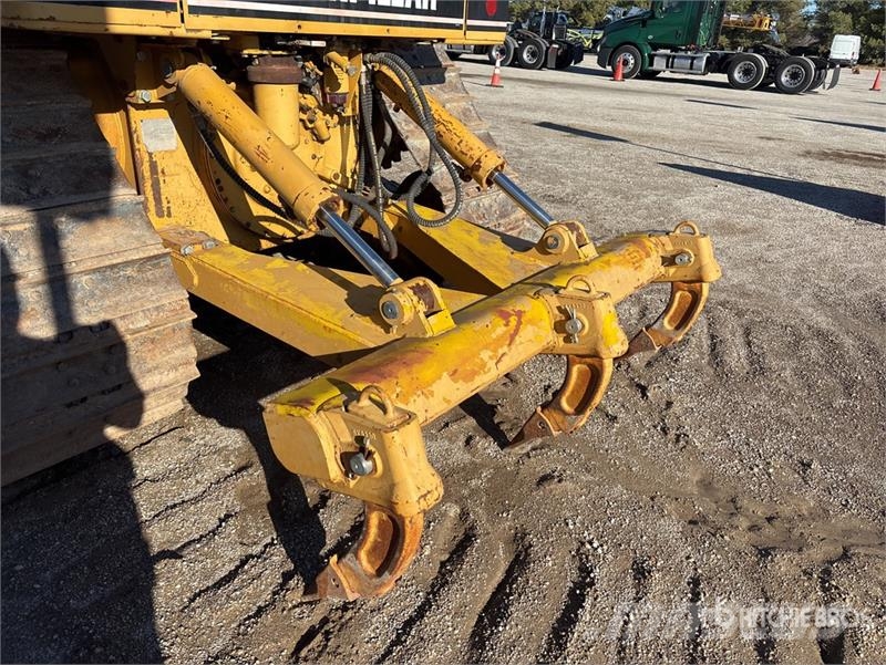 CAT D5N XL Buldožeri guseničari