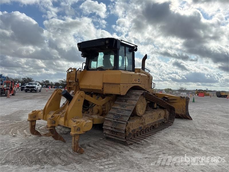 CAT D6 Bulldozer på larvebånd