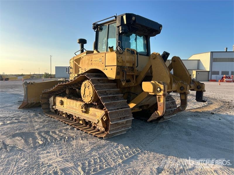CAT D6 履帶推土機