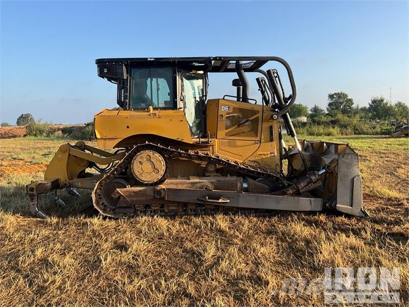 CAT D6 Bulldozer på larvebånd