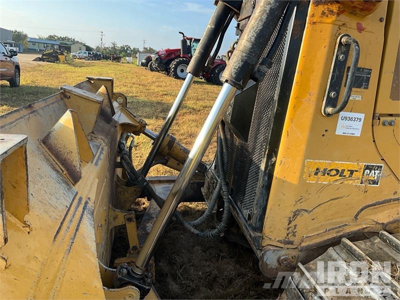 CAT D6 Bulldozer på larvebånd
