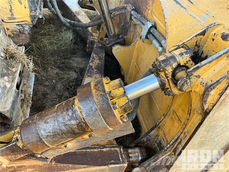 CAT D6 Bulldozer på larvebånd