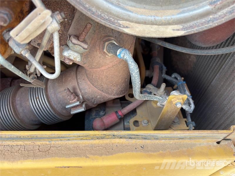 CAT D6 Bulldozer på larvebånd
