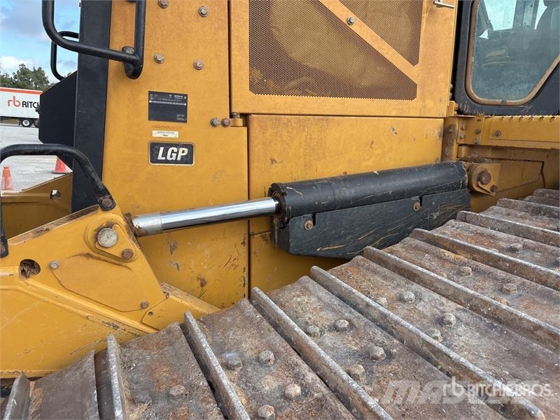 CAT D6 Bulldozer på larvebånd