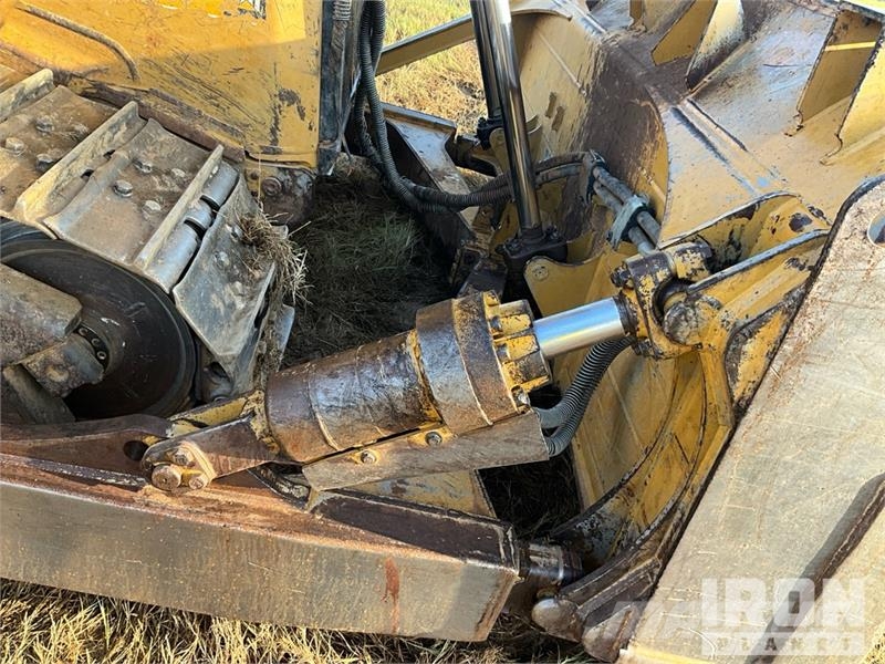 CAT D6 Bulldozer på larvebånd