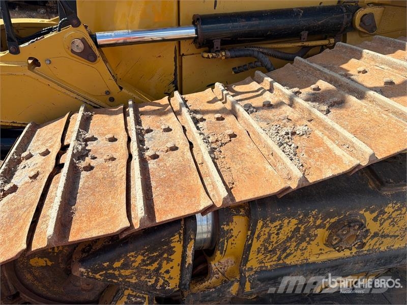 CAT D6 Buldožeri guseničari