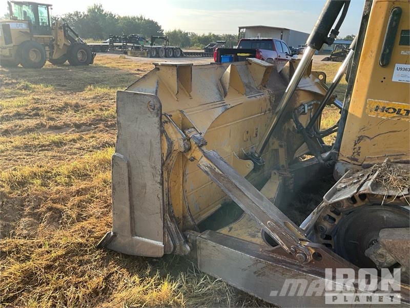 CAT D6 Bulldozer på larvebånd