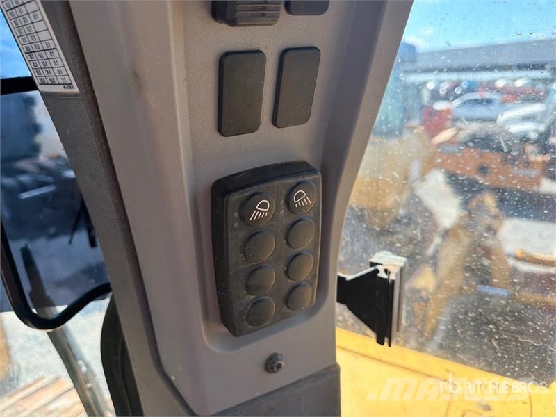 CAT D6 Buldožeri guseničari