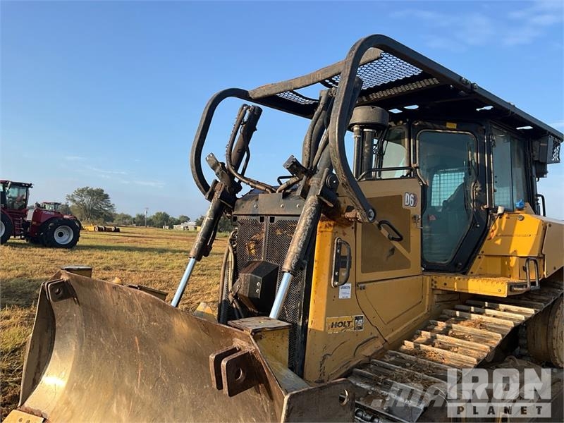 CAT D6 Bulldozer på larvebånd