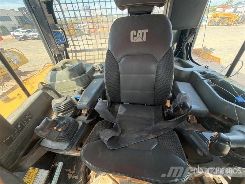 CAT D6 Buldožeri guseničari