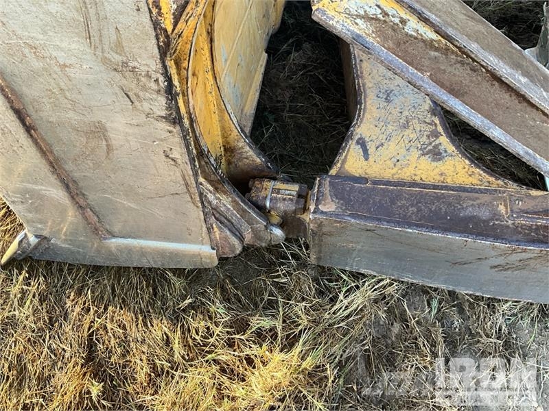 CAT D6 Bulldozer på larvebånd