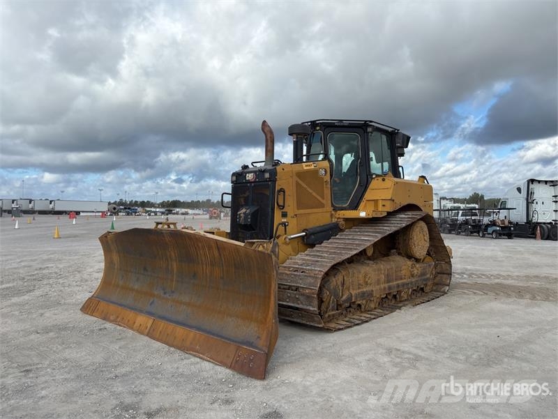 CAT D6 Bulldozer på larvebånd
