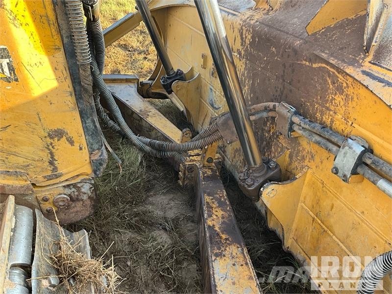 CAT D6 Bulldozer på larvebånd