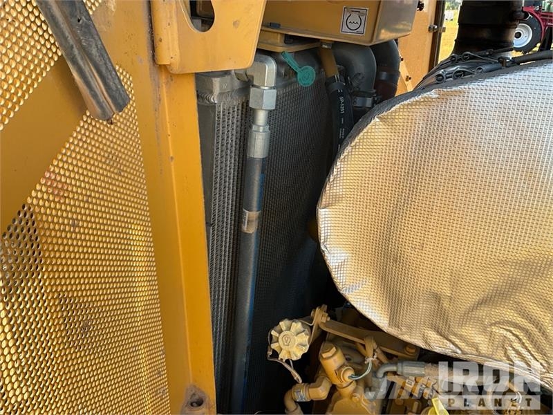 CAT D6 Bulldozer på larvebånd