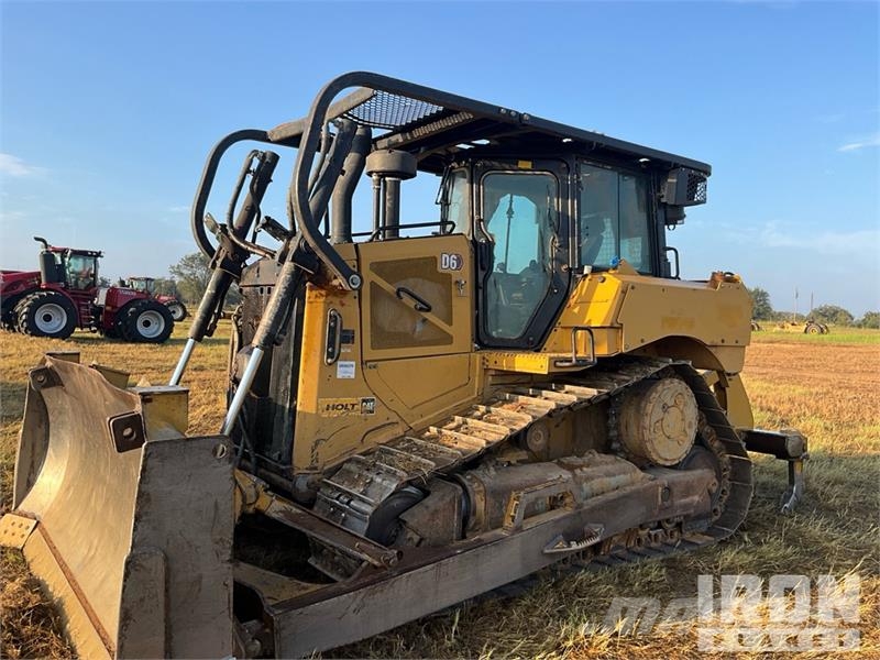 CAT D6 Bulldozer på larvebånd