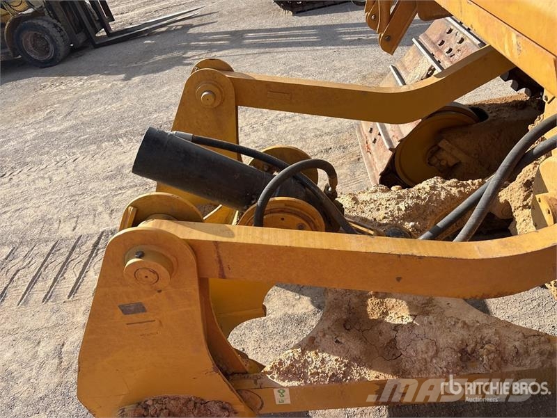 CAT D6 Bulldozer på larvebånd