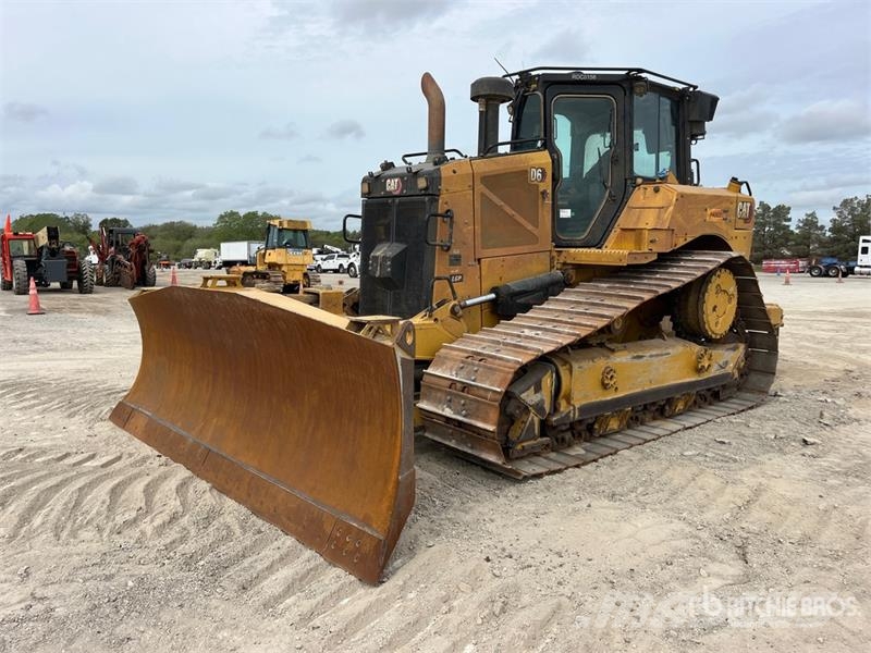 CAT D6 Dozers - Tratores rastos