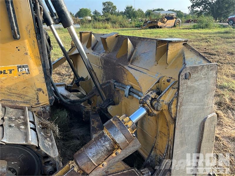 CAT D6 Bulldozer på larvebånd