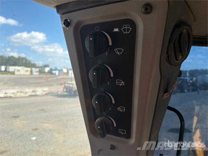 CAT D6 Buldožeri guseničari