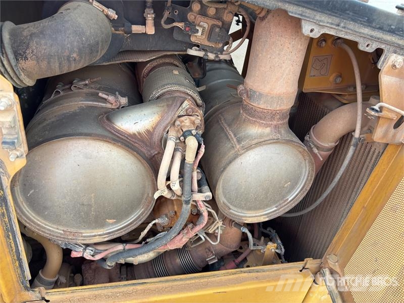 CAT D6 Bulldozer på larvebånd
