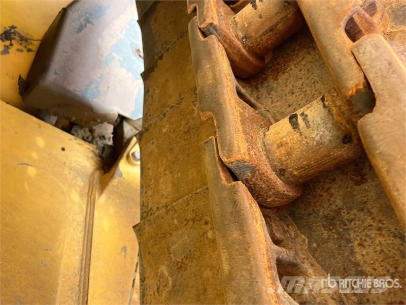 CAT D6 Dozers - Tratores rastos