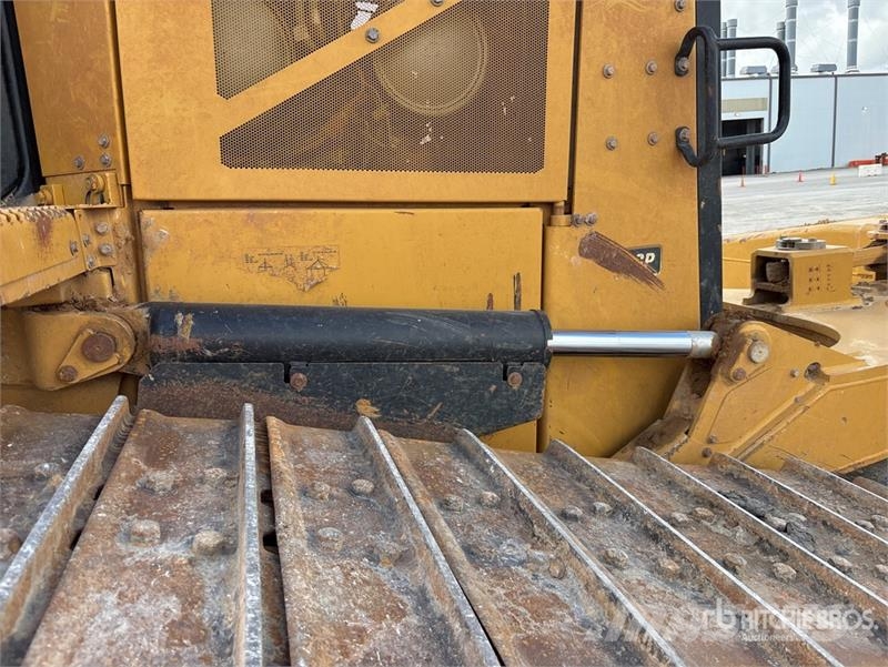 CAT D6 Bulldozer på larvebånd