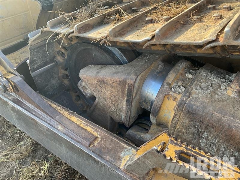 CAT D6 Bulldozer på larvebånd