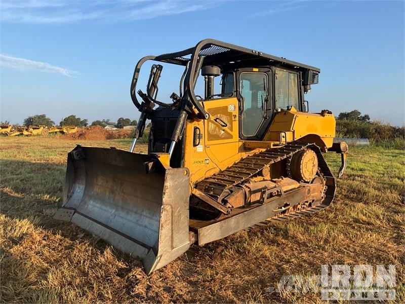 CAT D6 Bulldozer på larvebånd