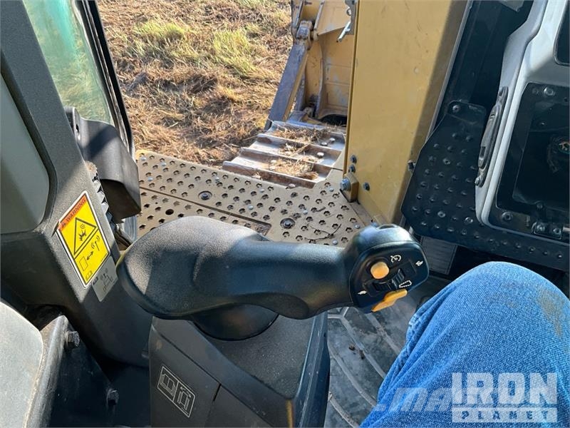 CAT D6 Bulldozer på larvebånd