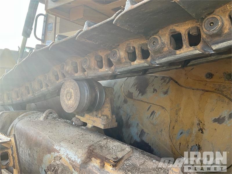 CAT D6 Bulldozer på larvebånd