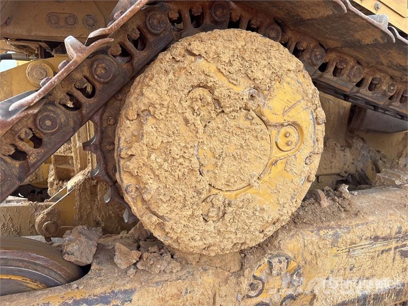 CAT D6 Bulldozer på larvebånd