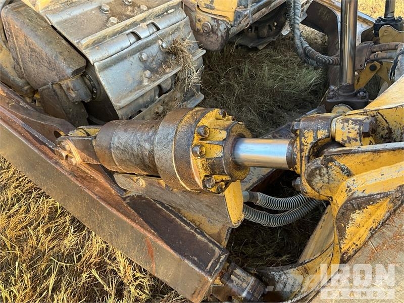 CAT D6 Bulldozer på larvebånd